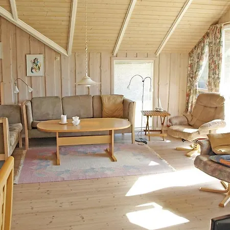 Holiday Birkevej E- 425